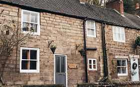 Cottages In Derbyshire - The Cottage At Milford